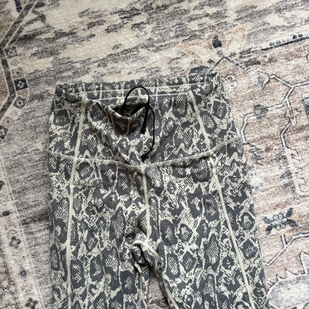 Varley Snake Print Python Estrella Legging Xs - image 2